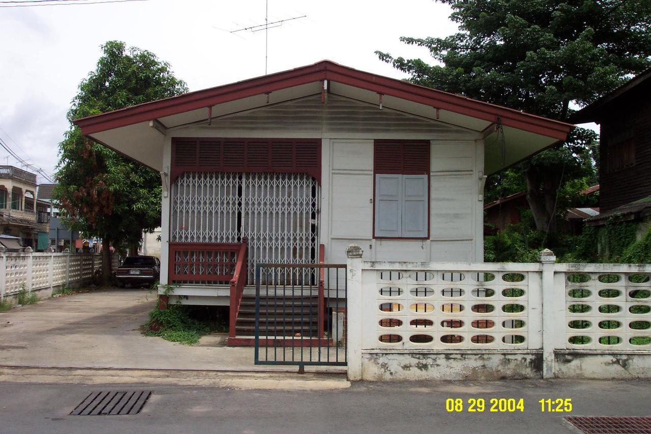 Auberge de jeunesse Bankaikow à Kanchanaburi Extérieur photo